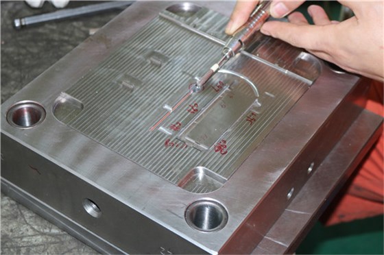 博騰納深圳塑膠模具廠——博騰納13道質(zhì)檢工序，品質(zhì)有保障