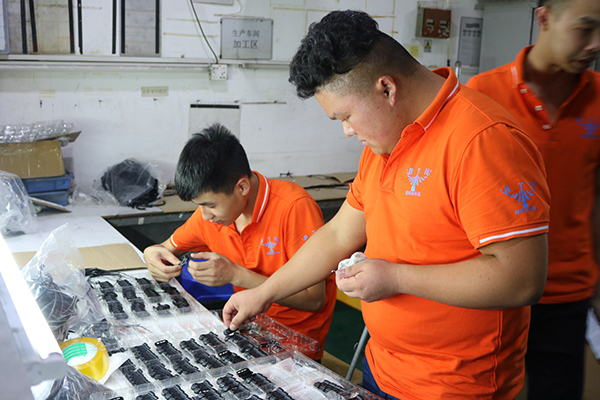 塑膠模具制造廠——博騰納力苛品質(zhì)，追求極致
